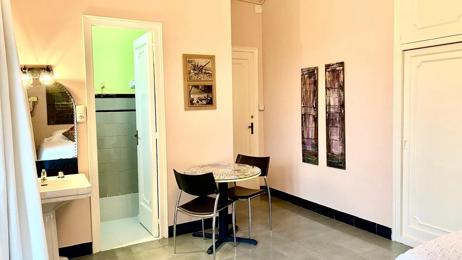 Carmen Guillemot Hotel Alcanar